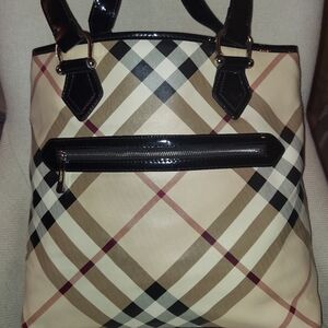 Burberry large tote